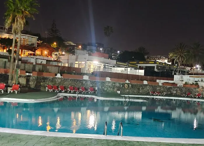 Relax In Pasito Blanco Camping House